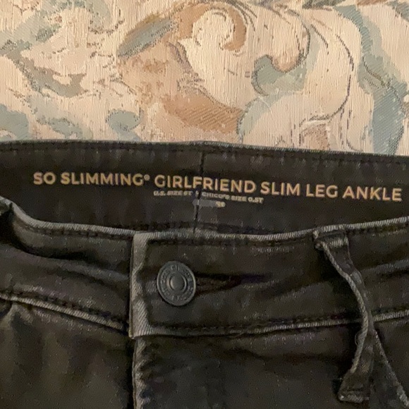 Embroidered jeans - Picture 2 of 2